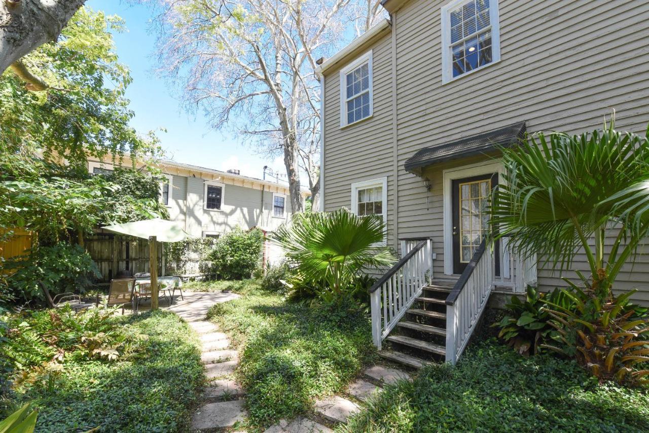 Gallery Art Off St Parking Near Forsyth Park Savannah Ngoại thất bức ảnh
